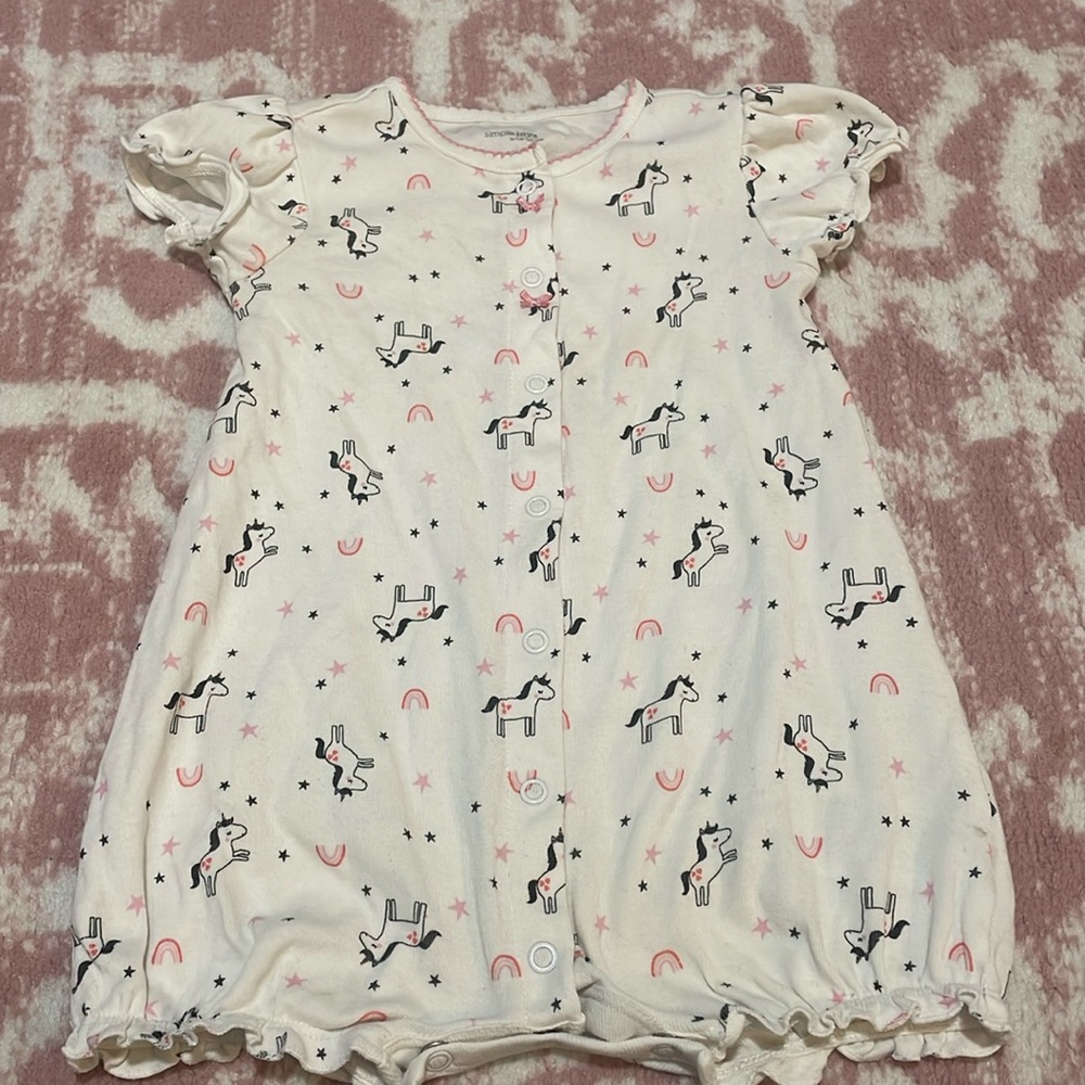 🧡 3 For $12 Bundle Sale 🧡 Simple Joys by Carters Romper with Unicorn